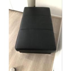Imitatieleer hoecker ( poef)