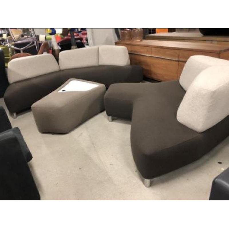 Leolux archipel verrijdbare hocker pouf poef voetenbank