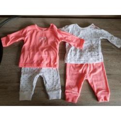 Twee schattige setjes maat 50