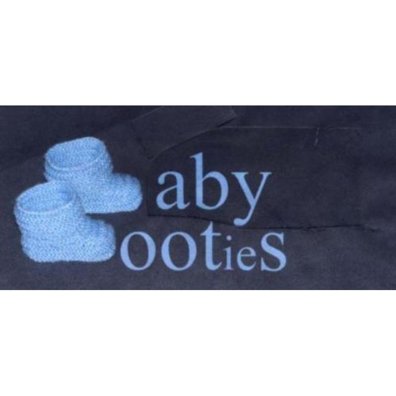 Roze Babybooties, handgebreid, maat 0-3 maanden