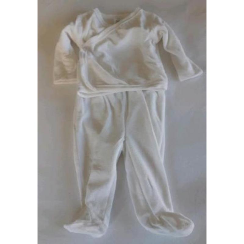 Baby kleertjes maat 50 en 56