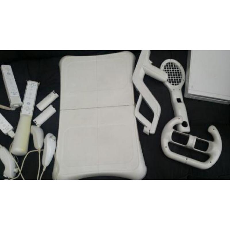 Nintendo Wii; spellen en toebehoren te koop