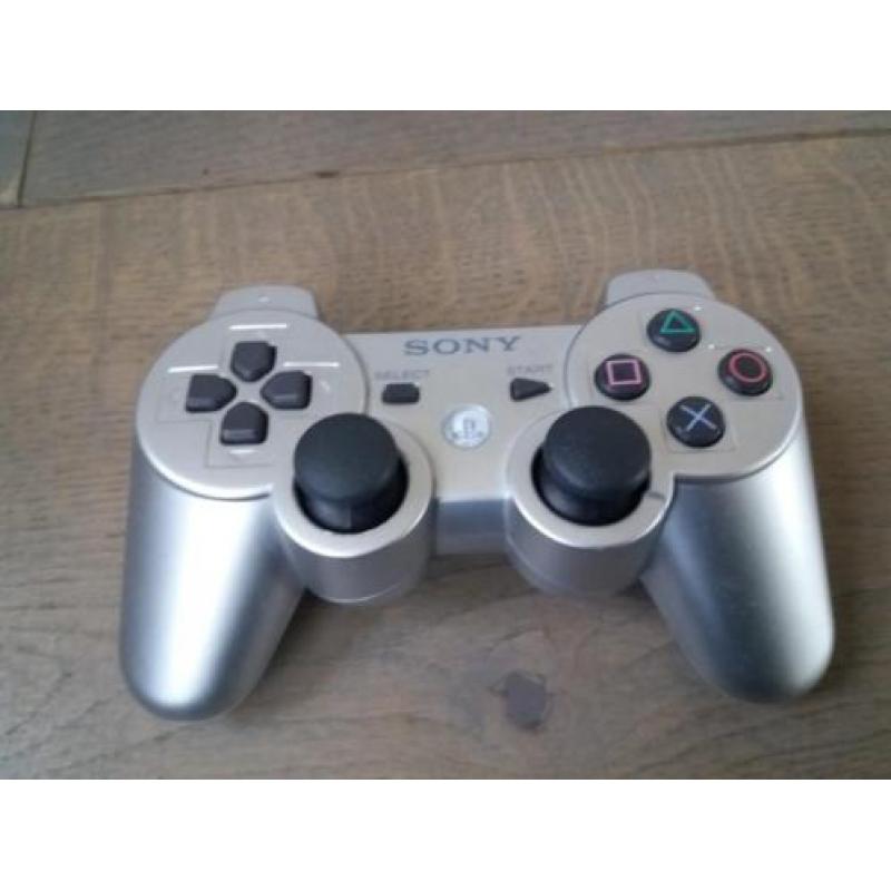 Ps3 met 2 controls met 3 spellen