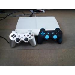 Ps3 met 2 controls met 3 spellen